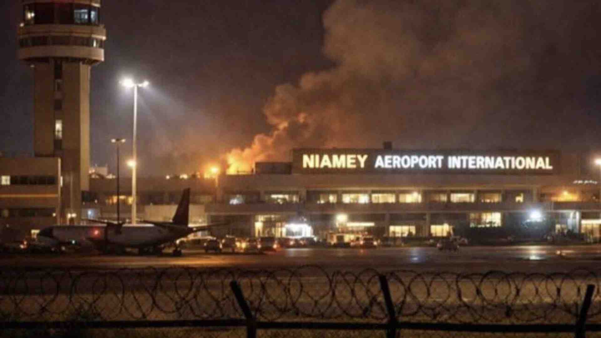 Immagine di L'aeroporto di Niamey che ospita militari italiani è stato attaccato