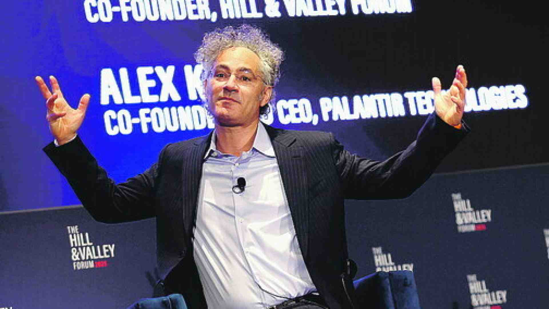 Immagine di La pericolosa dipendenza del governo inglese dall'americana Palantir