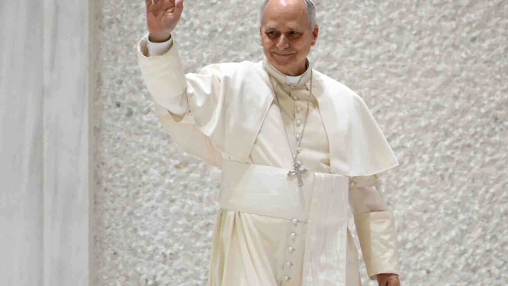 Immagine di Papa Leone XIV al Foglio: “I media non si arrendano a una polarizzazione estremista e ingannevole”