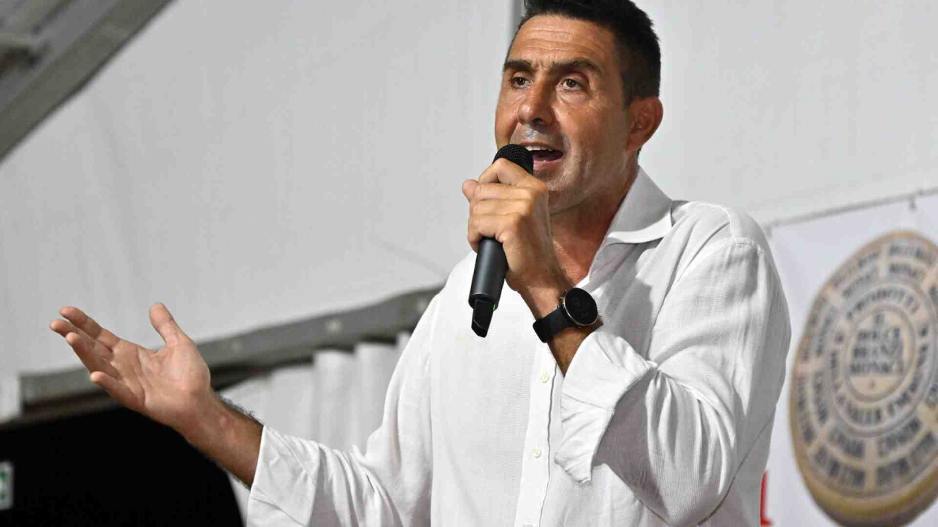 Immagine di J. D. Vannacci: vite politiche parallele dei vice di Trump e Salvini