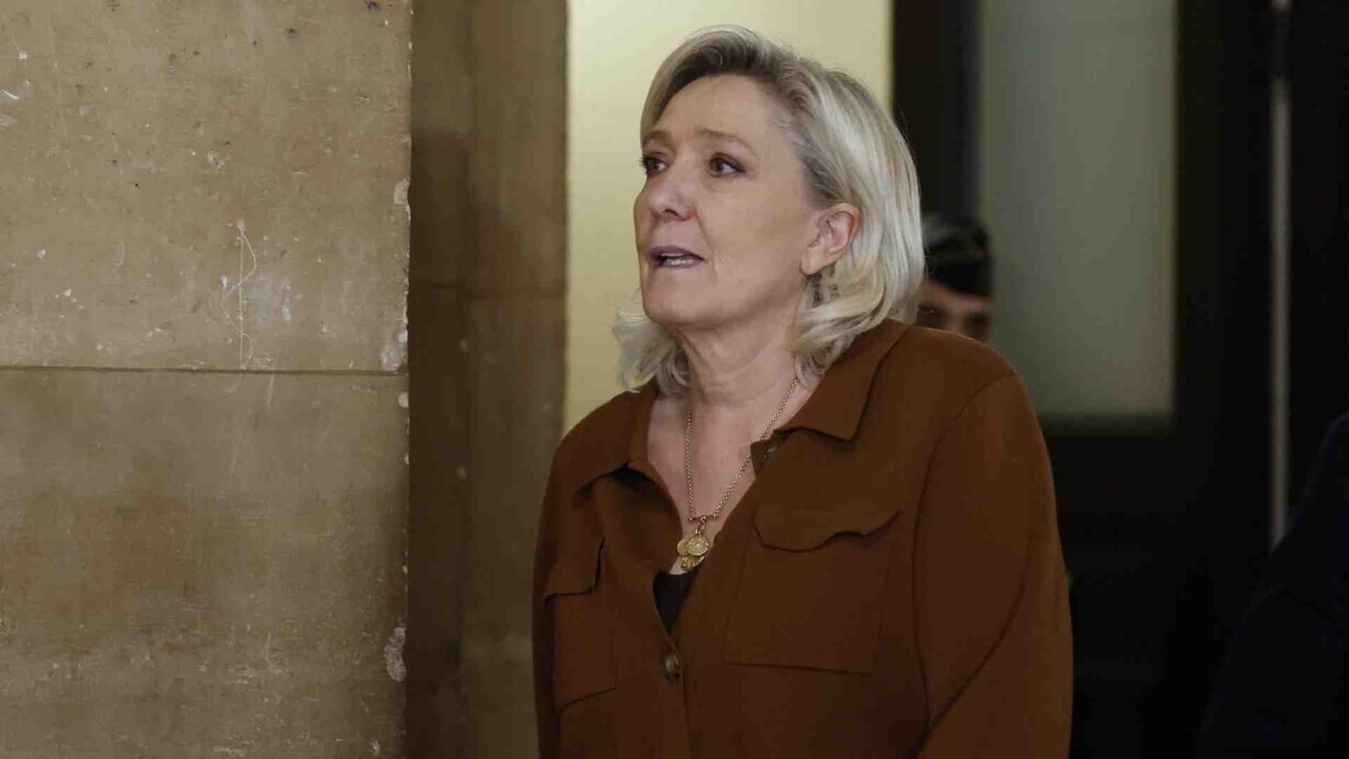 Immagine di Colpo di scena al processo Le Pen: spunta il dettaglio che potrebbe cambiare le prossime presidenziali francesi