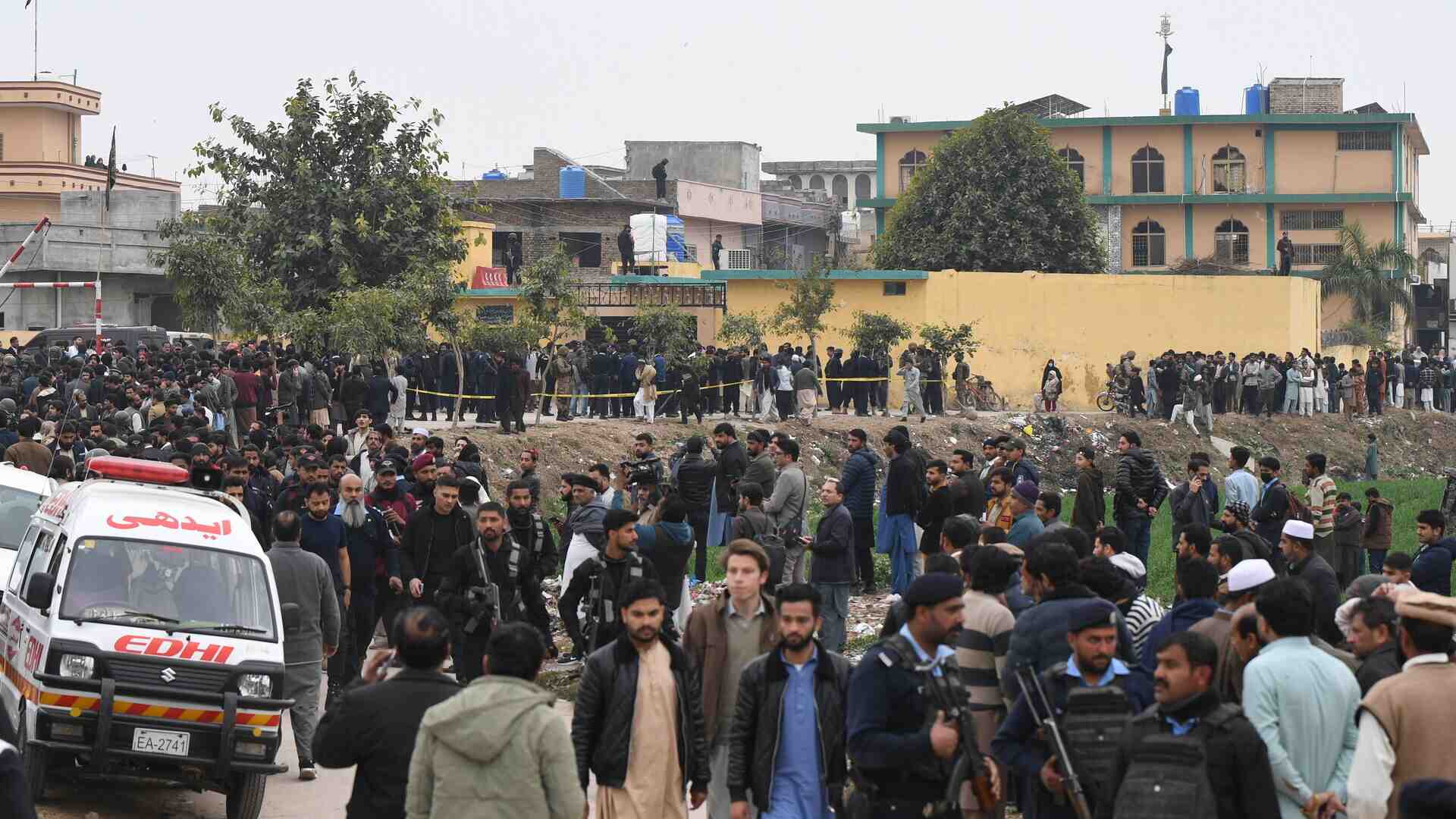 Immagine di Un'esplosione in una moschea di Islamabad provoca 31 morti e quasi duecento feriti