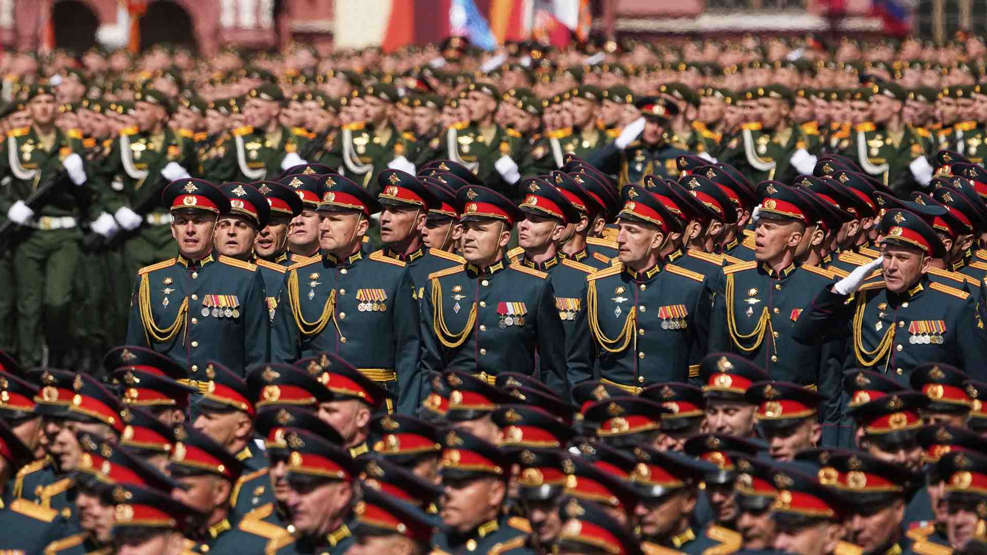 Immagine di All’ultimo, gli uomini ritornano uomini. Lettera da una parata sul web