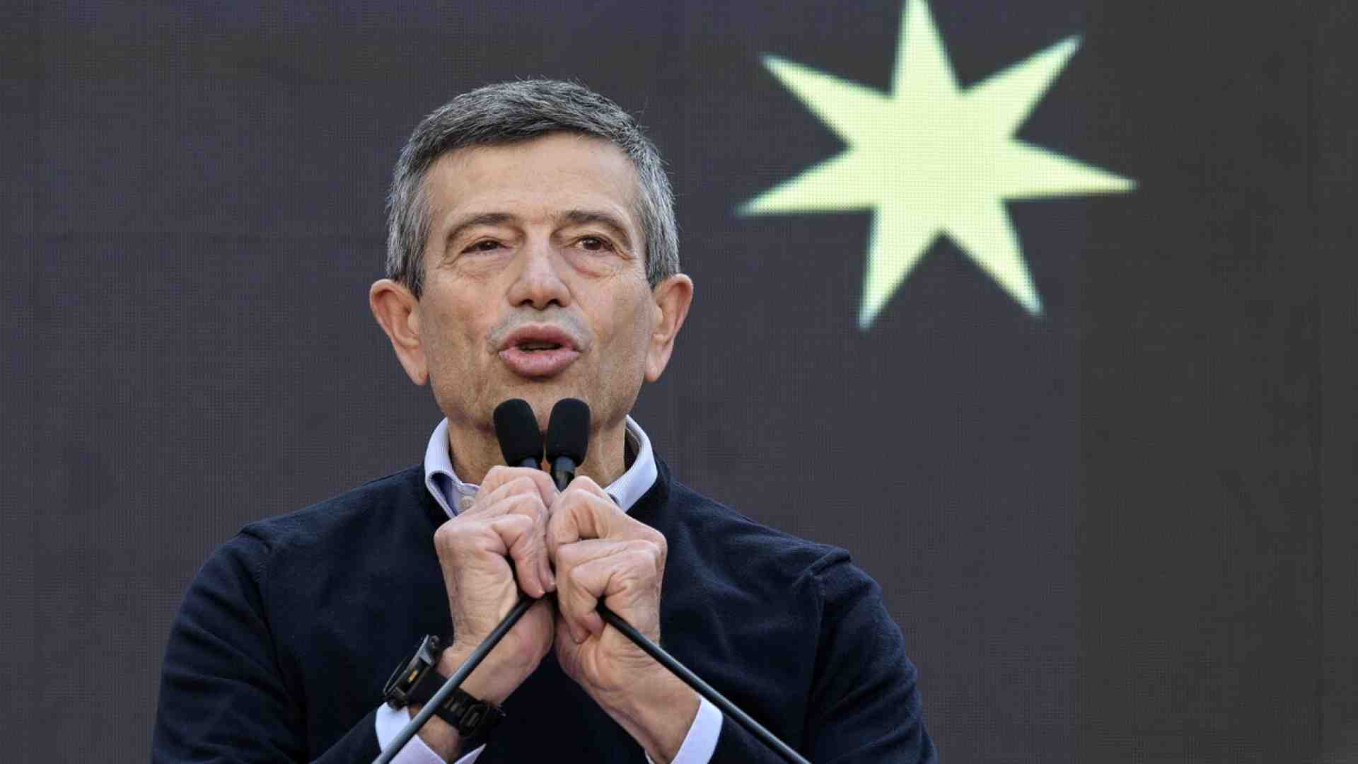 Immagine di Vannacci fuori “fa bene alla coalizione”, dice Maurizio Lupi