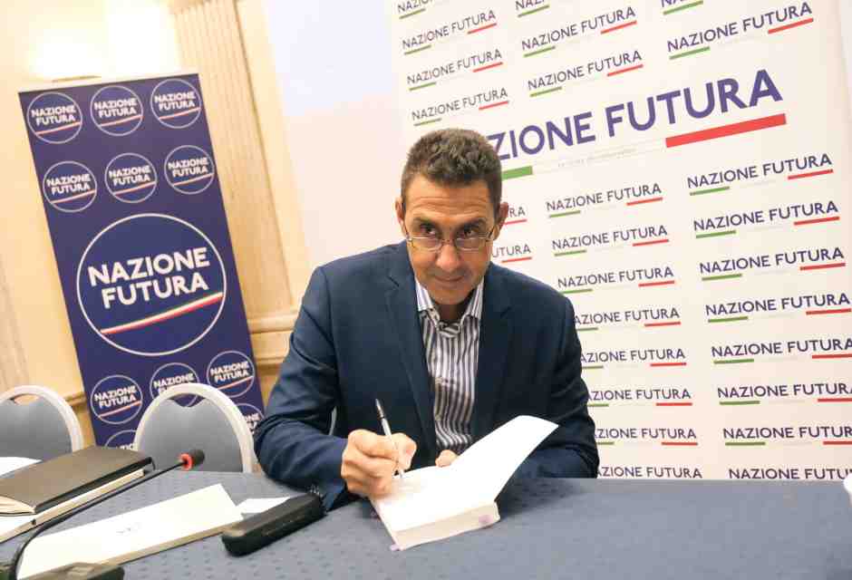 I libri di Vannacci. Amendola: “Sento di russi che comprano il suo libro. Mi farei qualche domanda…”