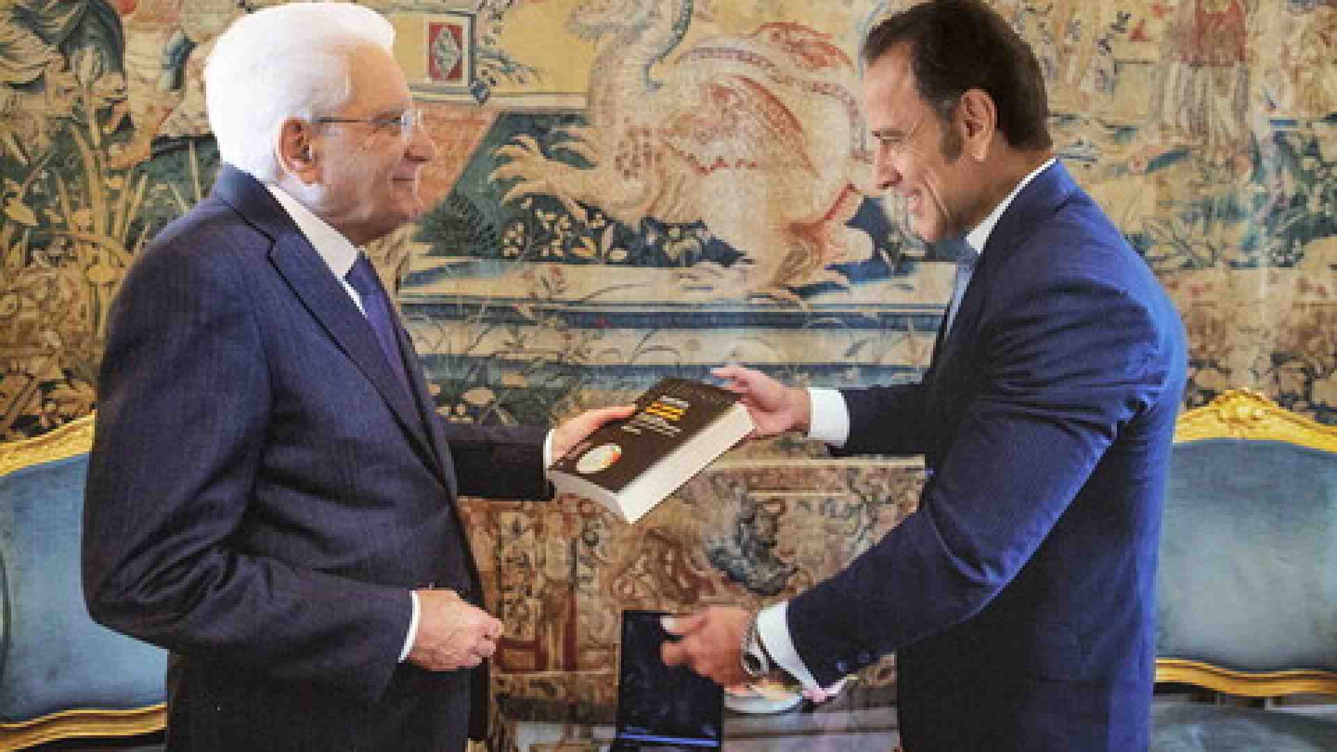 Immagine di Il secondo tragico Minenna, dopo il Mes ora photoshoppa pure Mattarella