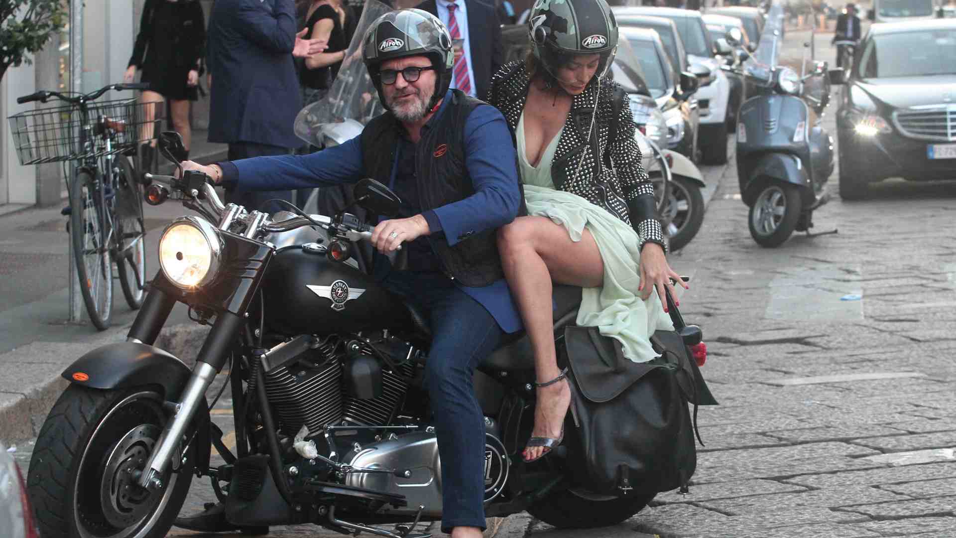 Immagine di Il comico, gli insulti e la strana sacralità della satira a destra. Oltre il caso Pucci
