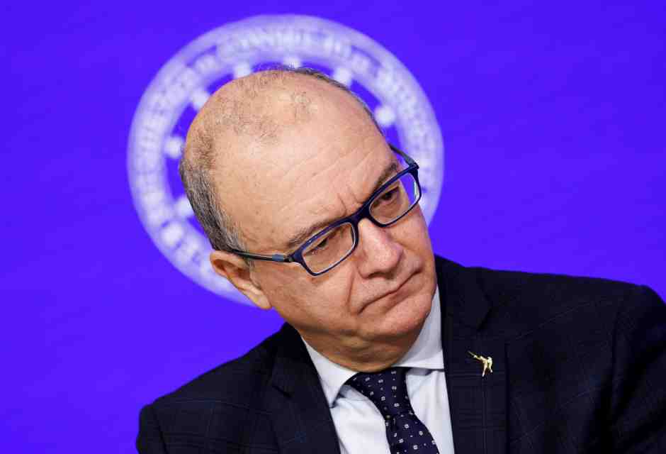 Il ministro dell'Istruzione Giuseppe Valditara (foto LaPresse)