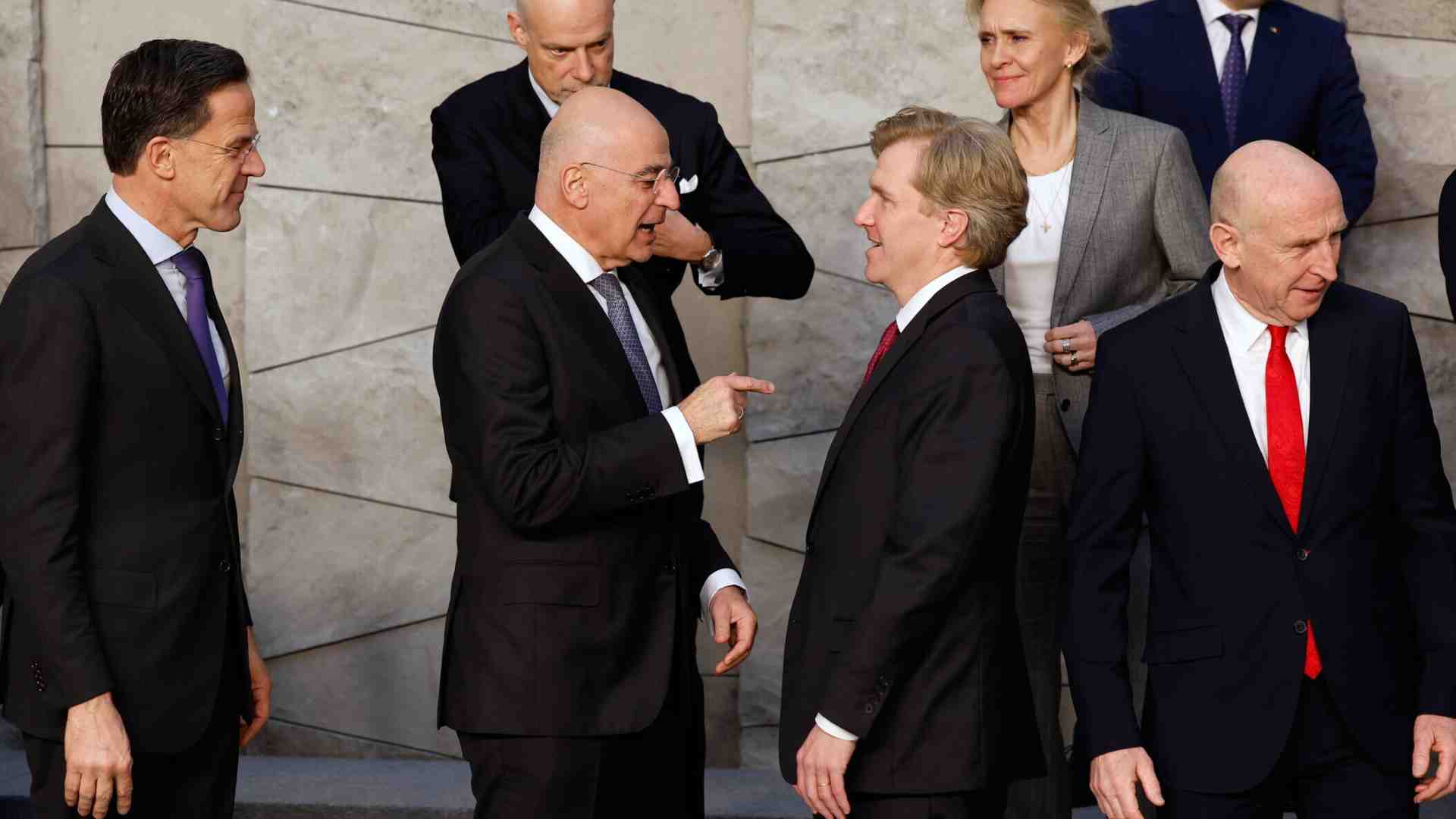 Immagine di L'America è lontana, e la Nato prova ad adattarsi alla nuova realtà