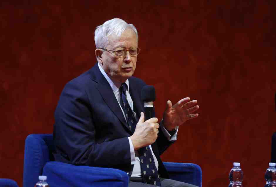Tremonti: "Il libro di Vannacci mi sembra opera dei russi. Servirebbe Umberto Eco"