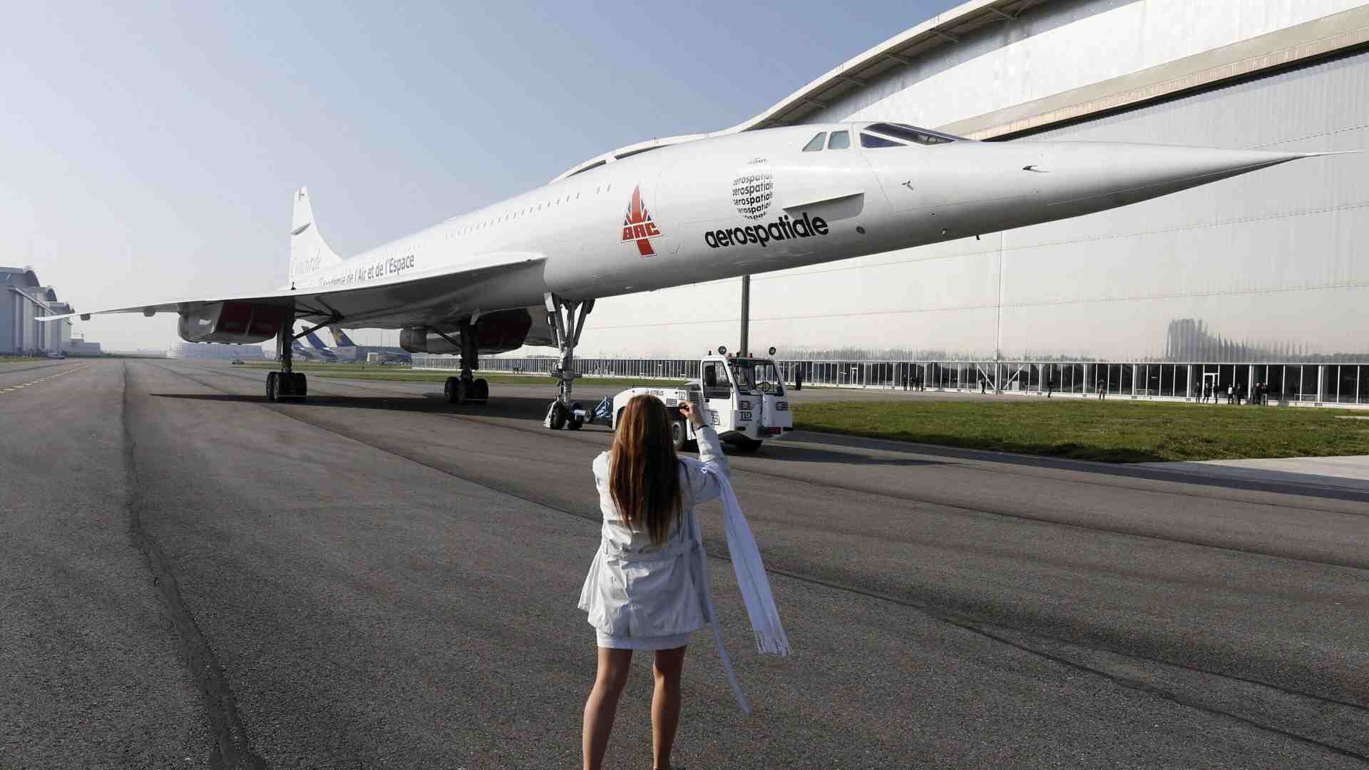 Immagine di Cinquant’anni fa l’aereo supersonico decollava per la prima volta. Tra tentativi e fallimenti, spionaggio e cervelli in fuga