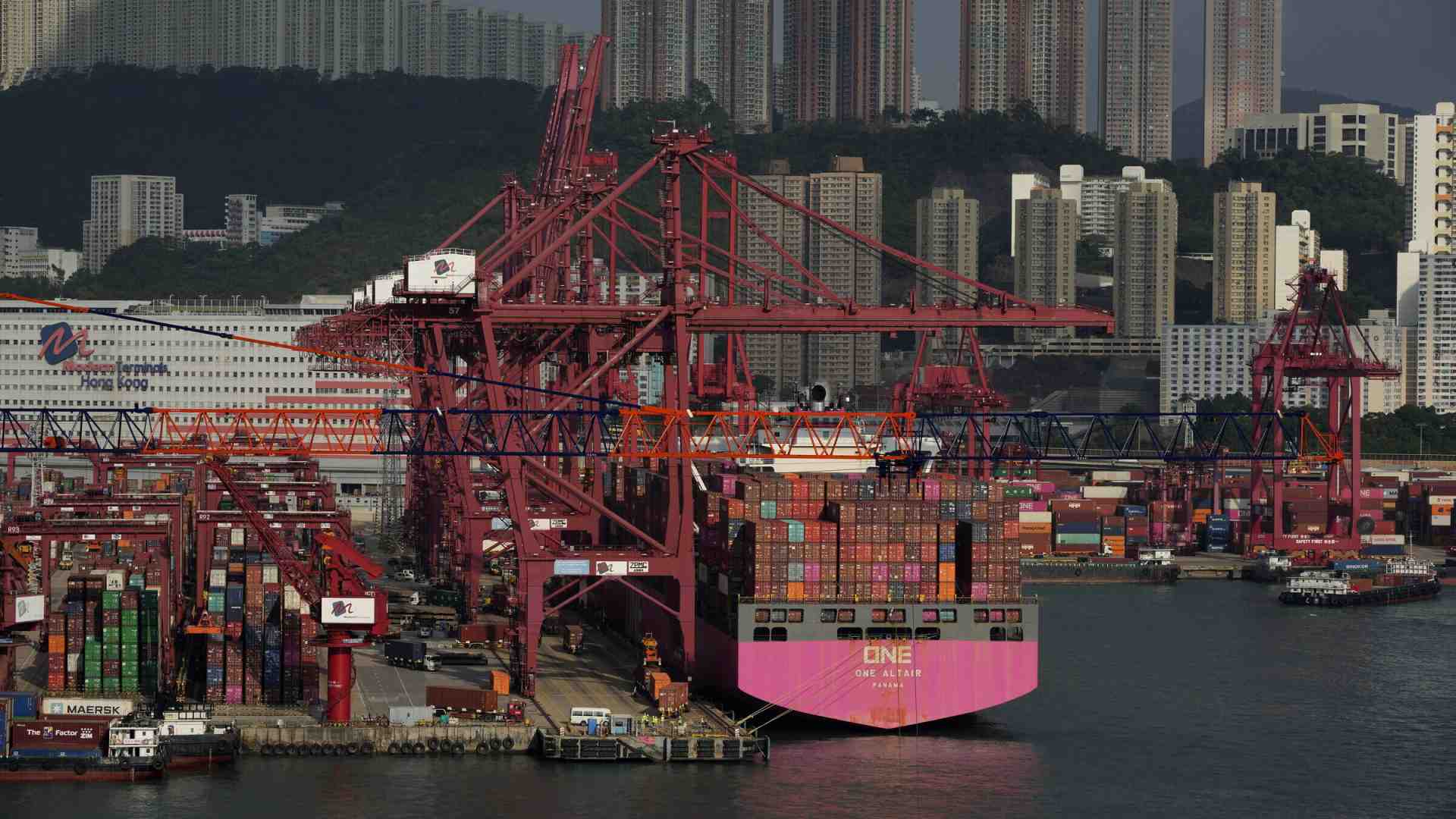 Immagine di Da Hong Kong alla Russia. La rete che porta tecnologia europea nella guerra di Putin