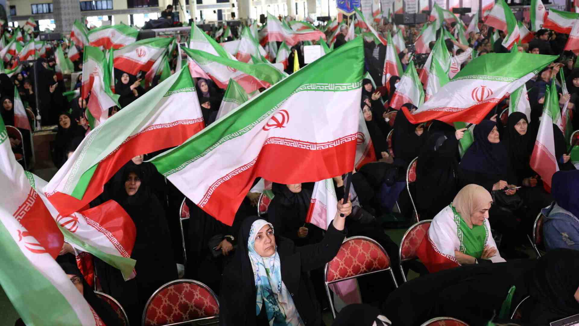 Immagine di Mediazione e repressione: mentre tratta con Trump, l’Iran impicca manifestanti