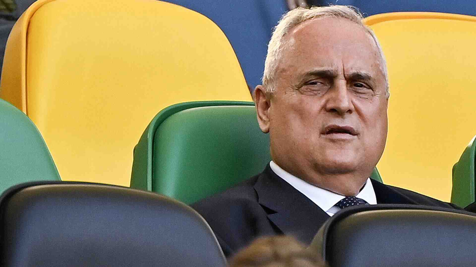 Immagine di Il nuovo stadio, le firme contro Lotito, i tifosi in sciopero: la Lazio nel ciclone