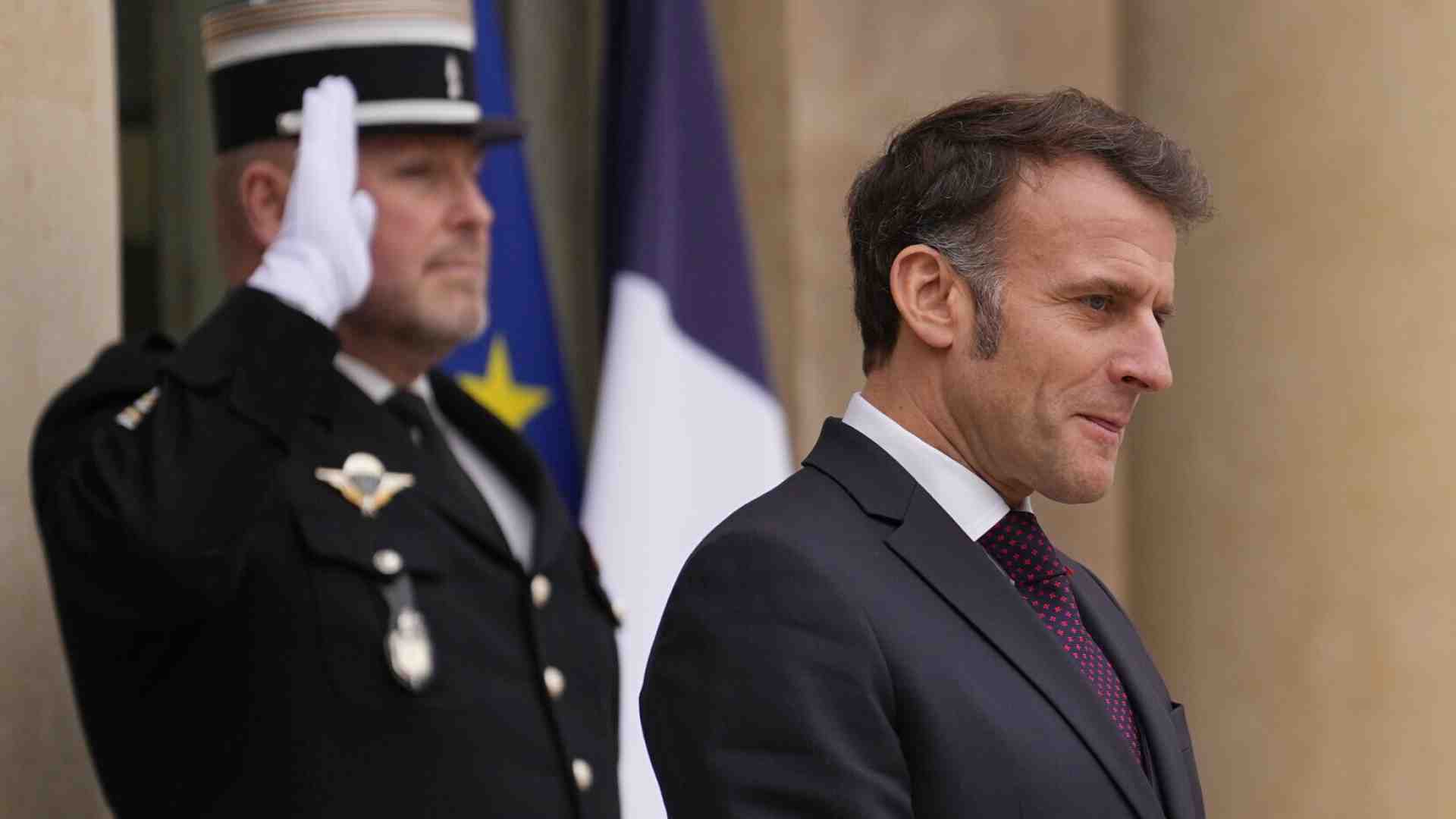 Immagine di Macron contro Meloni: "Non commenti ciò che sta accadendo altrove". Lo "stupore" di Palazzo Chigi