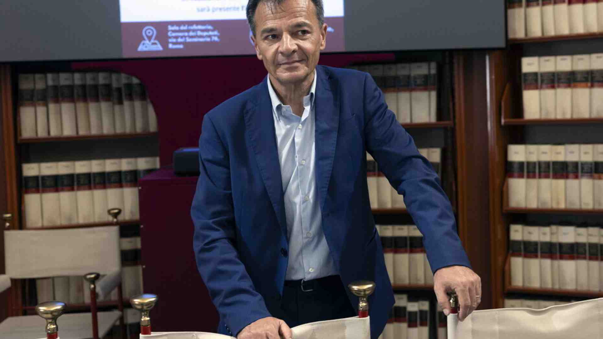 Immagine di L’ex Pd Fassina: “Bene tassare gli extraprofitti. Ma il governo improvvisa”