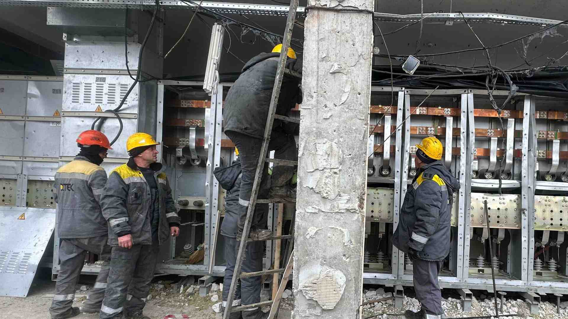 Immagine di I soldati della centrale elettrica