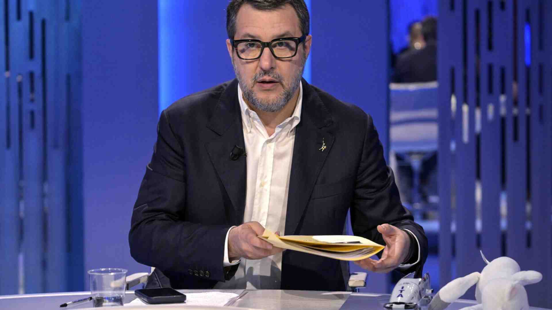 Immagine di Il decreto Bollette non piace alla Lega: il silenzio di Salvini e della viceministra Gava