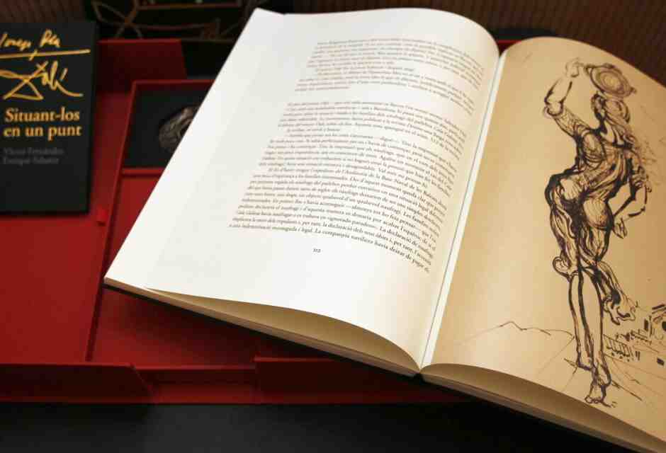 Una delle pagine di un'edizione di lusso di "Obres de museu", libro scritto nel 1980 da Josep Pla. Foto Ansa