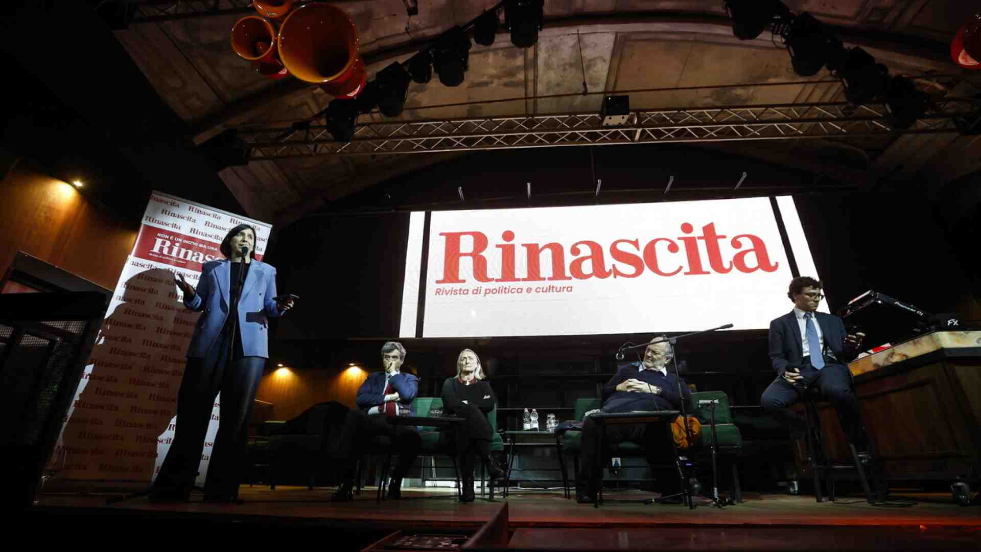 Immagine di Bettini, tra Schlein e Conte, lancia Rinascita (e le primarie)