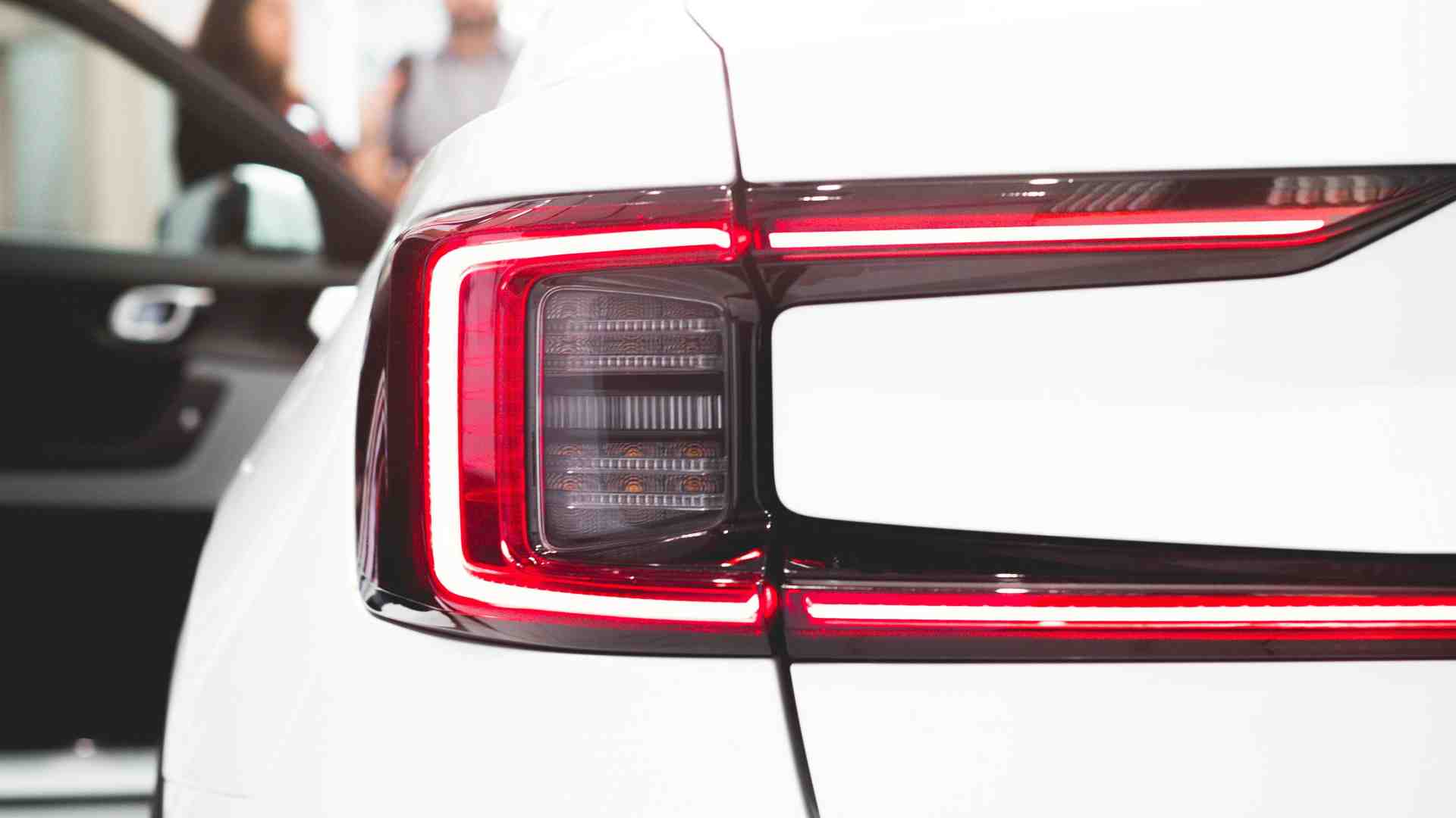 Immagine di Quanto emettono davvero le auto ibride plug-in