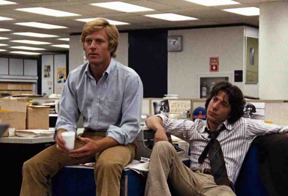 Robert Redfort e Dustin Hoffman nei panni di Bob Woodward e Carl Bernstein, nel film "Tutti gli uomini del presidente" (foto ANSA)