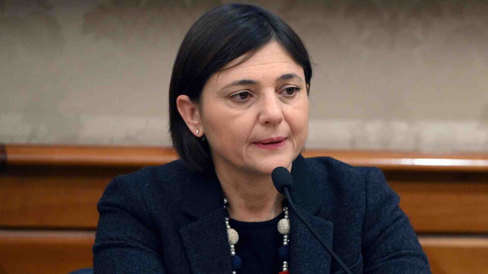 Immagine di Se a criticare Trump è Debora Serracchiani