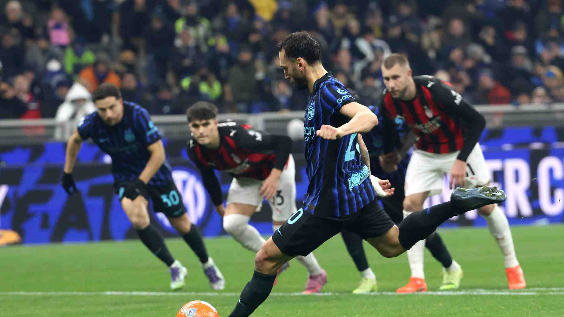 Immagine di Il derby di Milano è la partita che vale di più in Italia