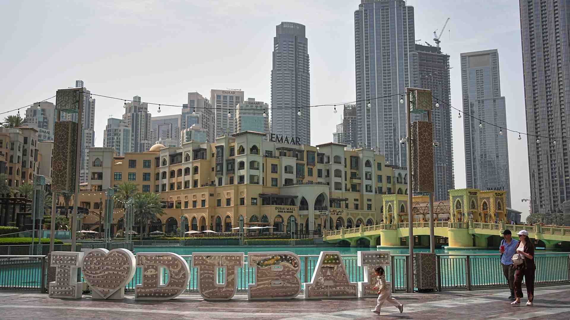 Immagine di Dubai, il posto che tutti amano odiare. Intervista a Yaroslav Trofimov del Wsj
