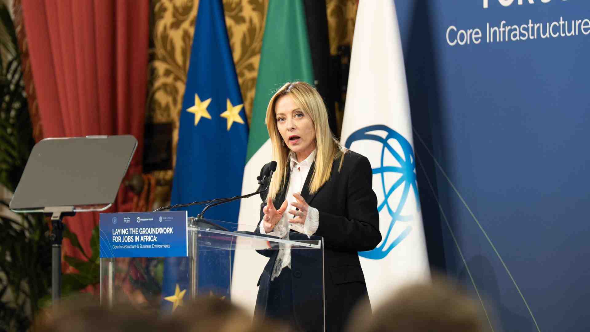 Immagine di Meloni vuole le accise mobili ma il decreto in Cdm slitta. I conti del Mef e la cabina di regia al Mimit