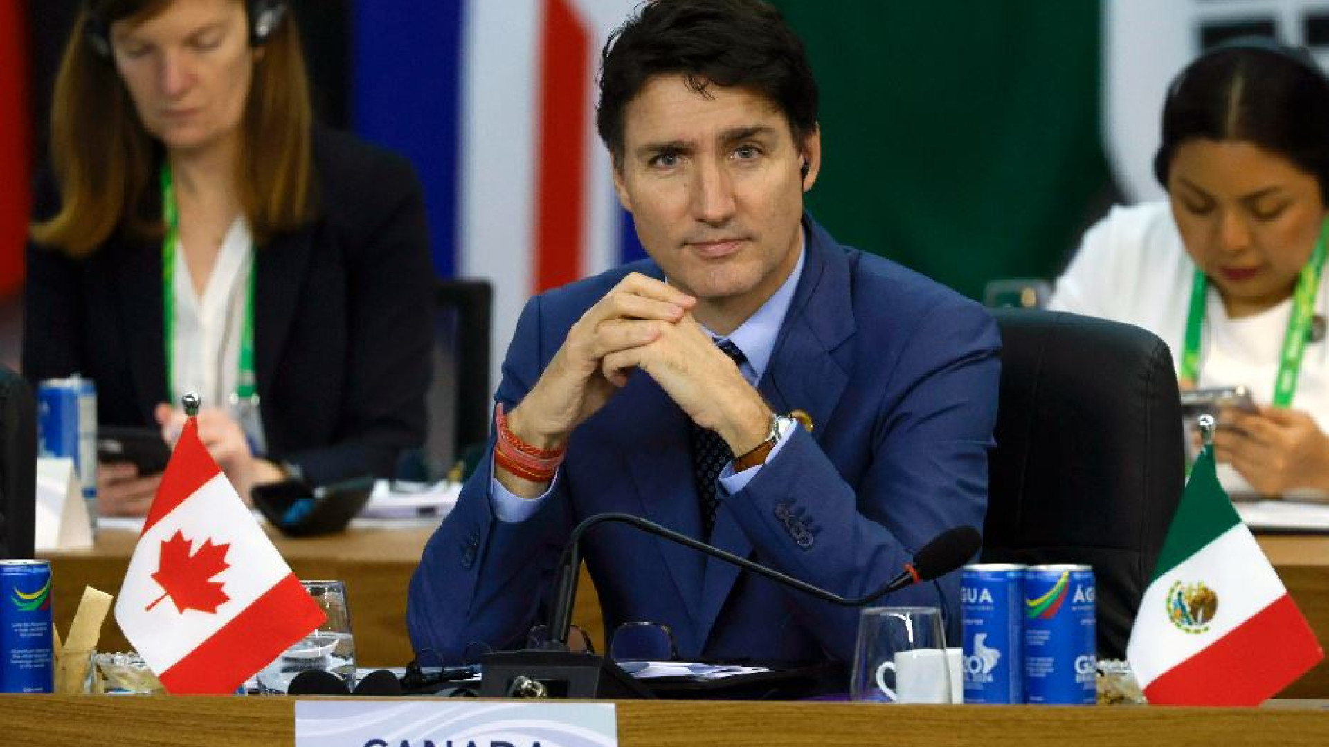 Immagine di Il premier canadese Trudeau lascia, stritolato dalle fronde