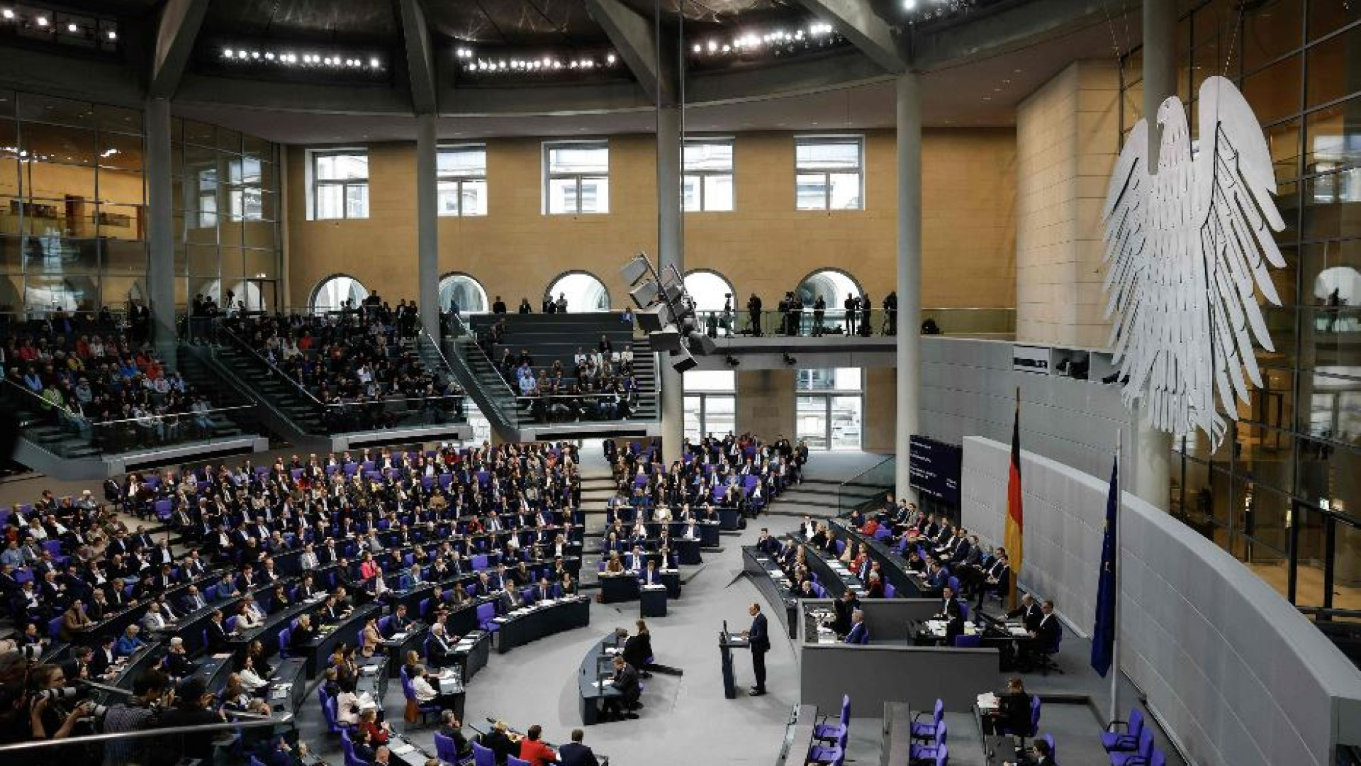 Immagine di La legge anti-migranti bocciata, la Cdu in pezzi: cosa succede in Germania