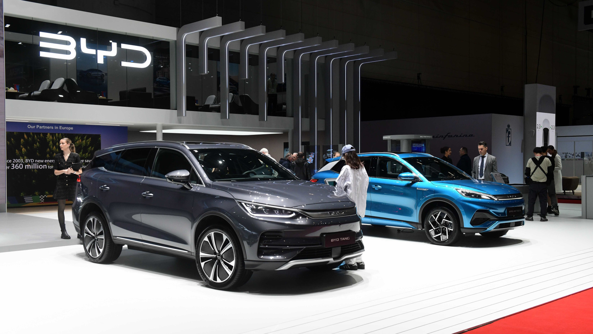 Immagine di Chilometri generosi e batterie resistenti, faro Antitrust su auto elettriche