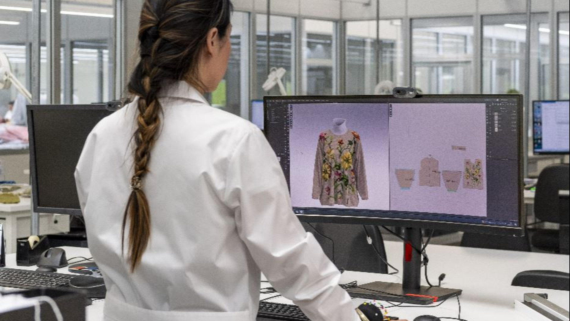 Immagine di Prada investe nell’intelligenza «artigianale» formando nuovi talenti