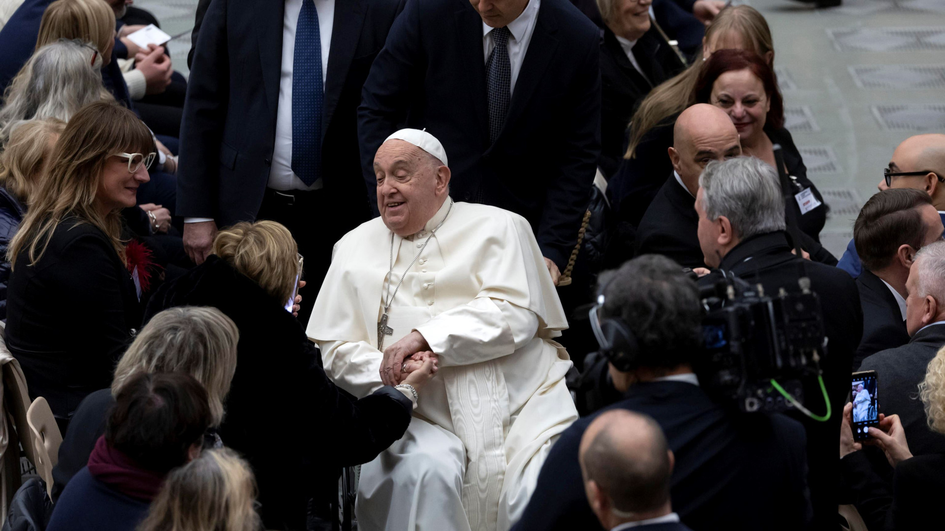 Immagine di Il Papa ai comunicatori: «Parlate con il cuore, diffondete speranza»