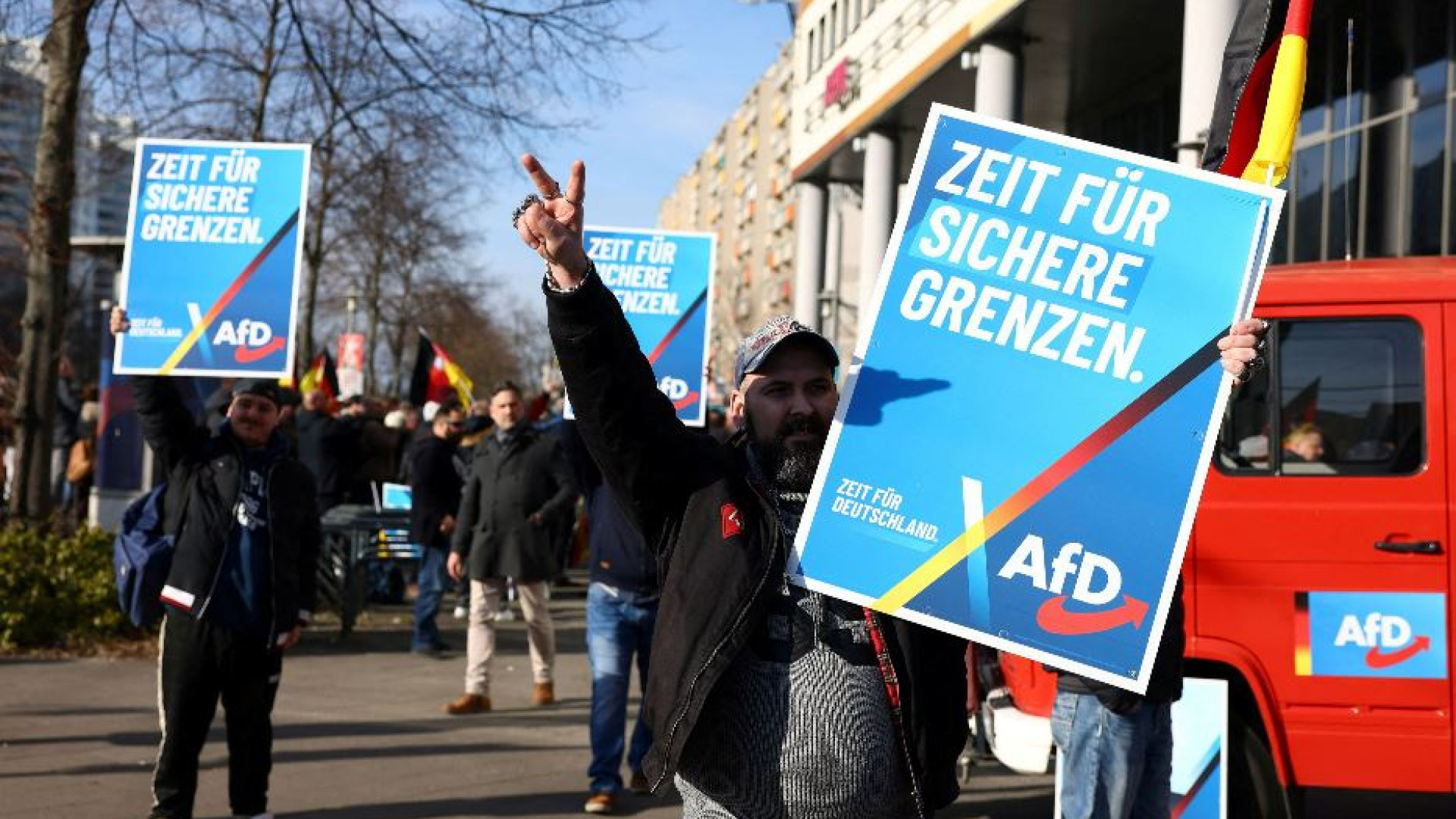 Immagine di A Erfurt, dove l'Afd canta già vittoria: «Ci riprendiamo la Germania»