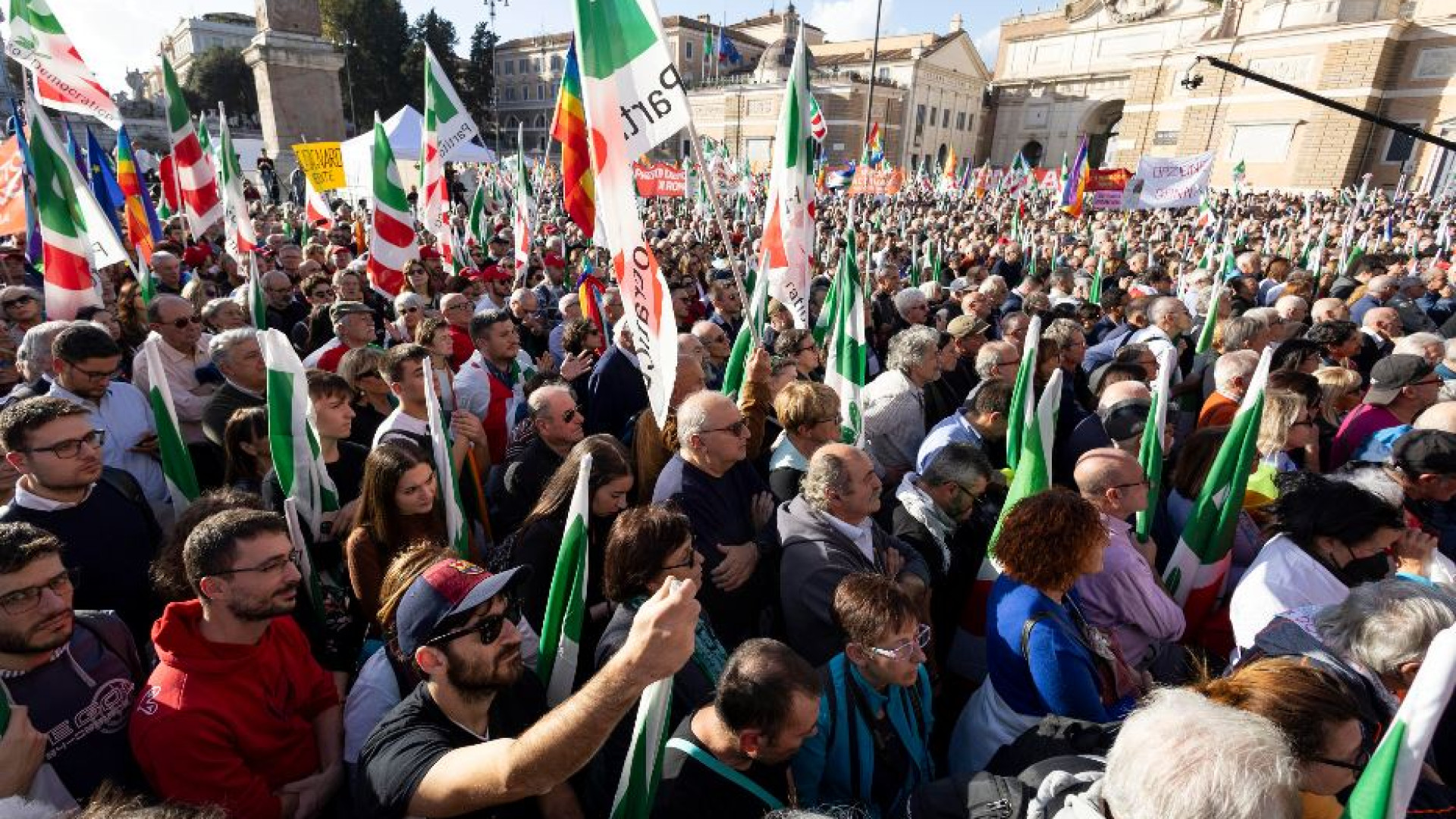 Immagine di Il Pd in piazza. Elly Schlein: qui per un futuro più giusto