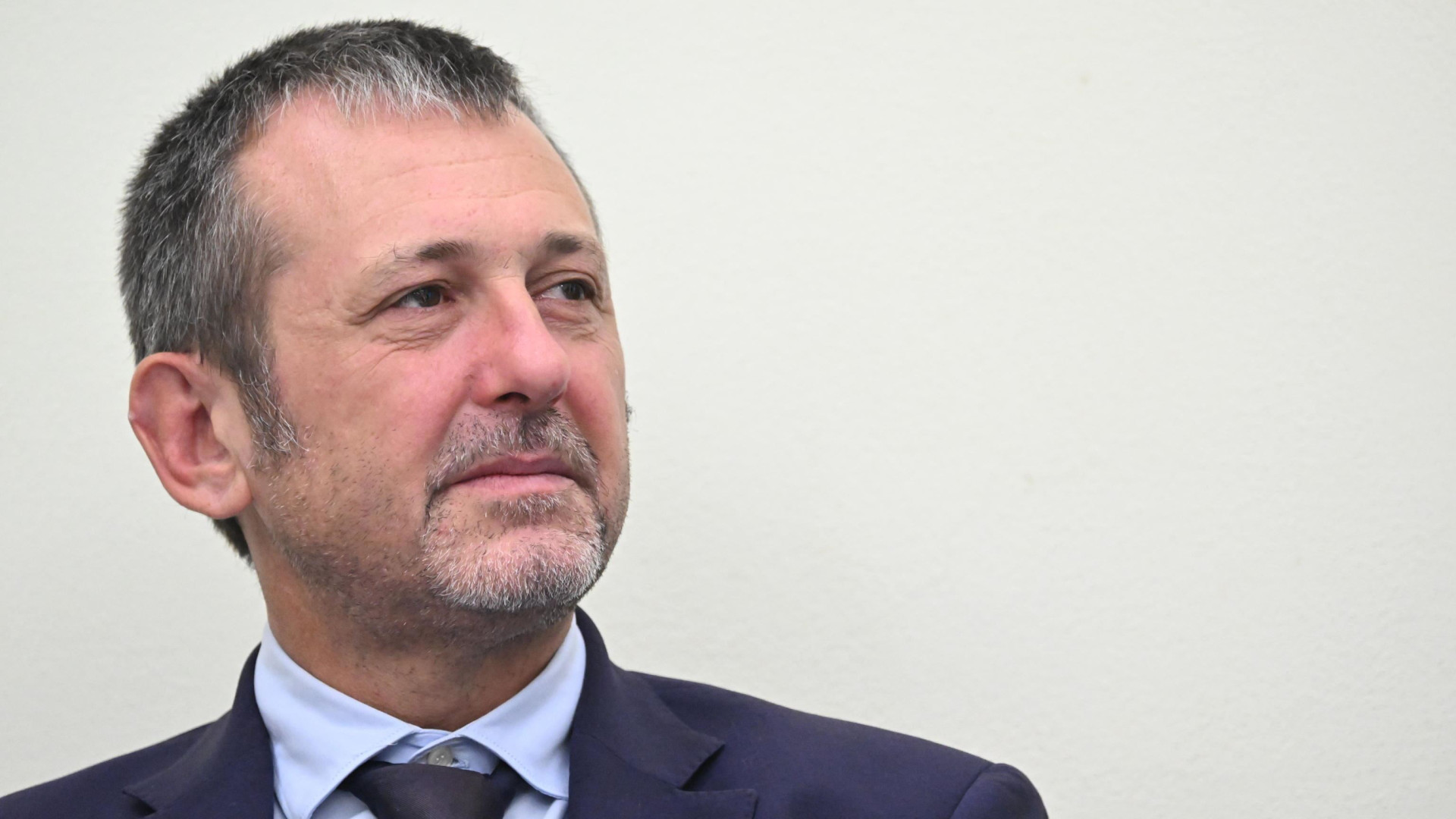 Immagine di Il sottosegretario alla Giustizia Delmastro rinviato a giudizio