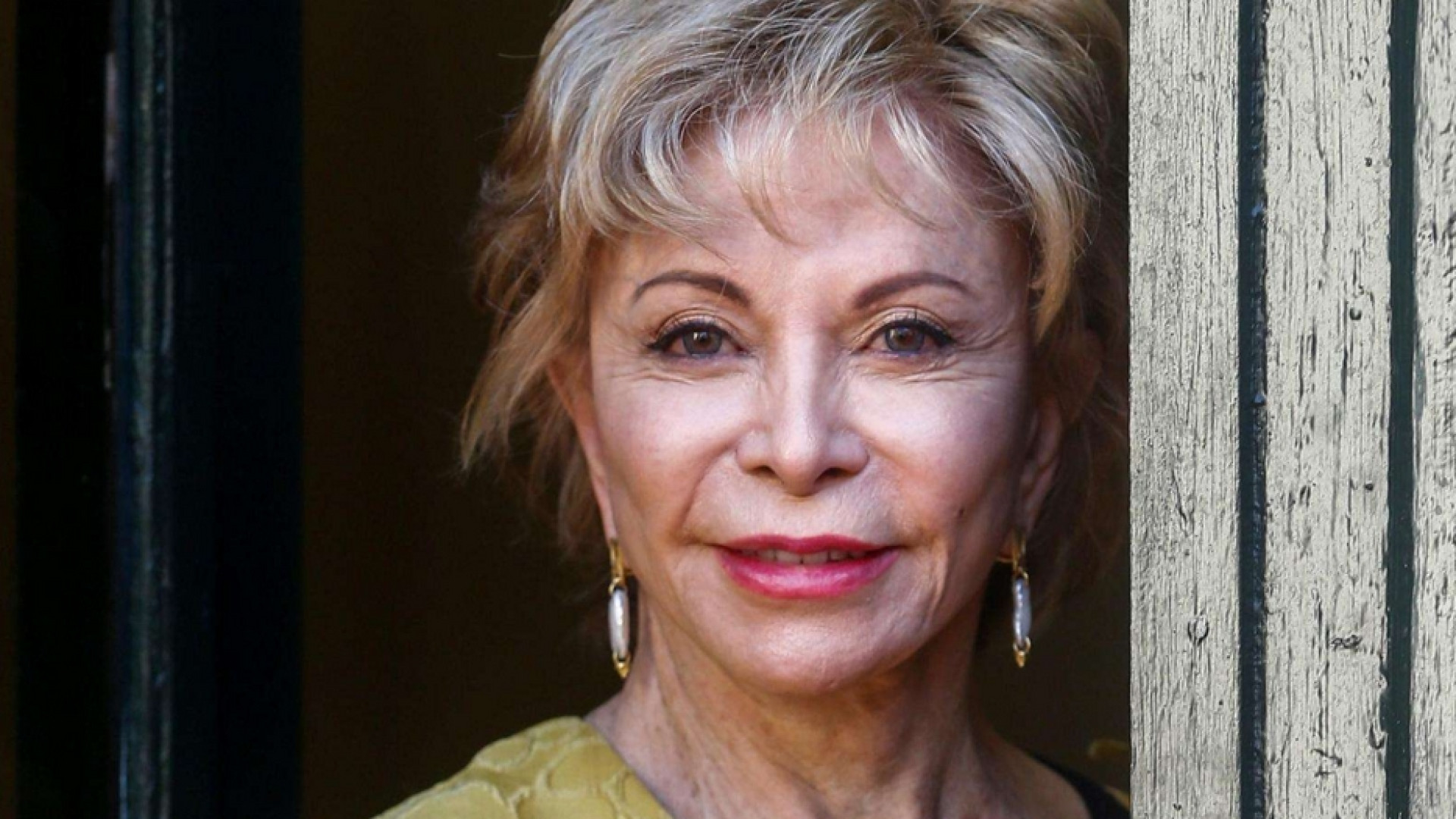 Immagine di Isabel Allende: «Mia madre nel secolo delle pandemie»