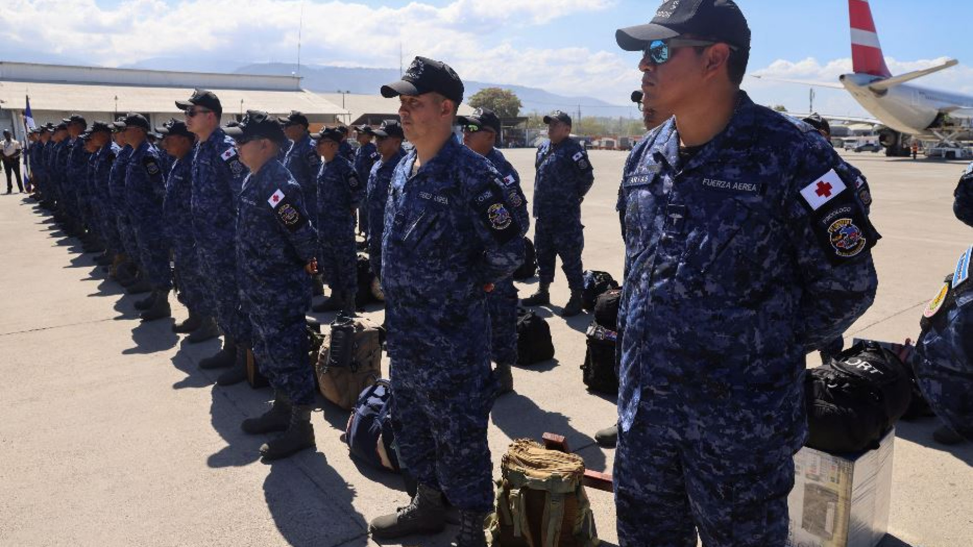 Immagine di Congelati i fondi Usa per Haiti. Arrivano i militari del Salvador