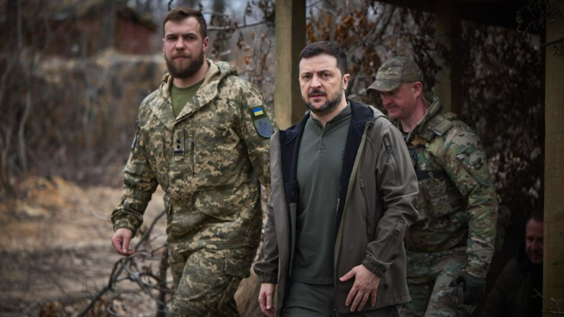 Immagine di Kiev apre ai compromessi di pace. Zelensky in bilico: chi sono i rivali