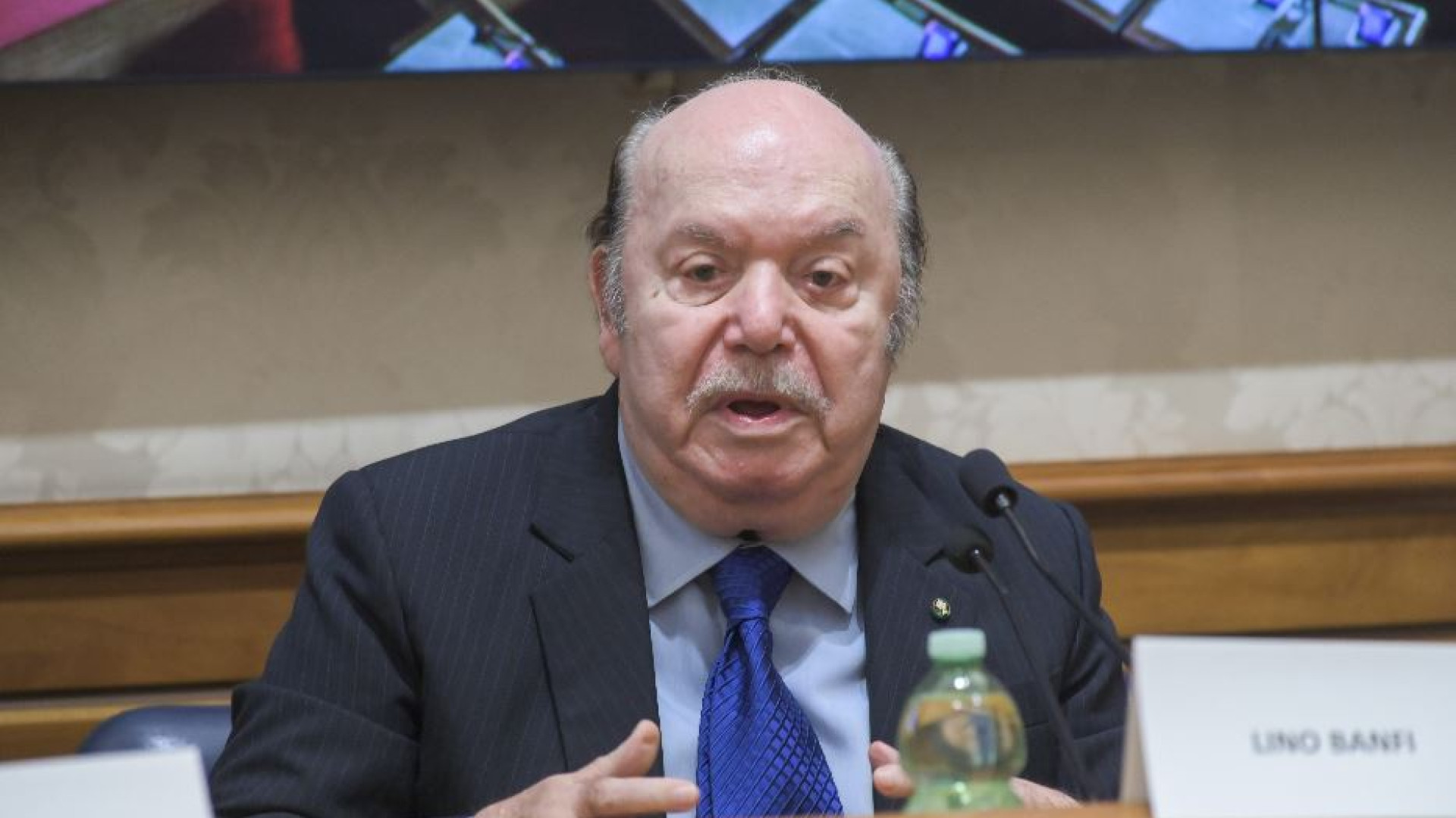Immagine di Caro Lino Banfi: l'azzardo manda in rovina, altro che "sfizio"