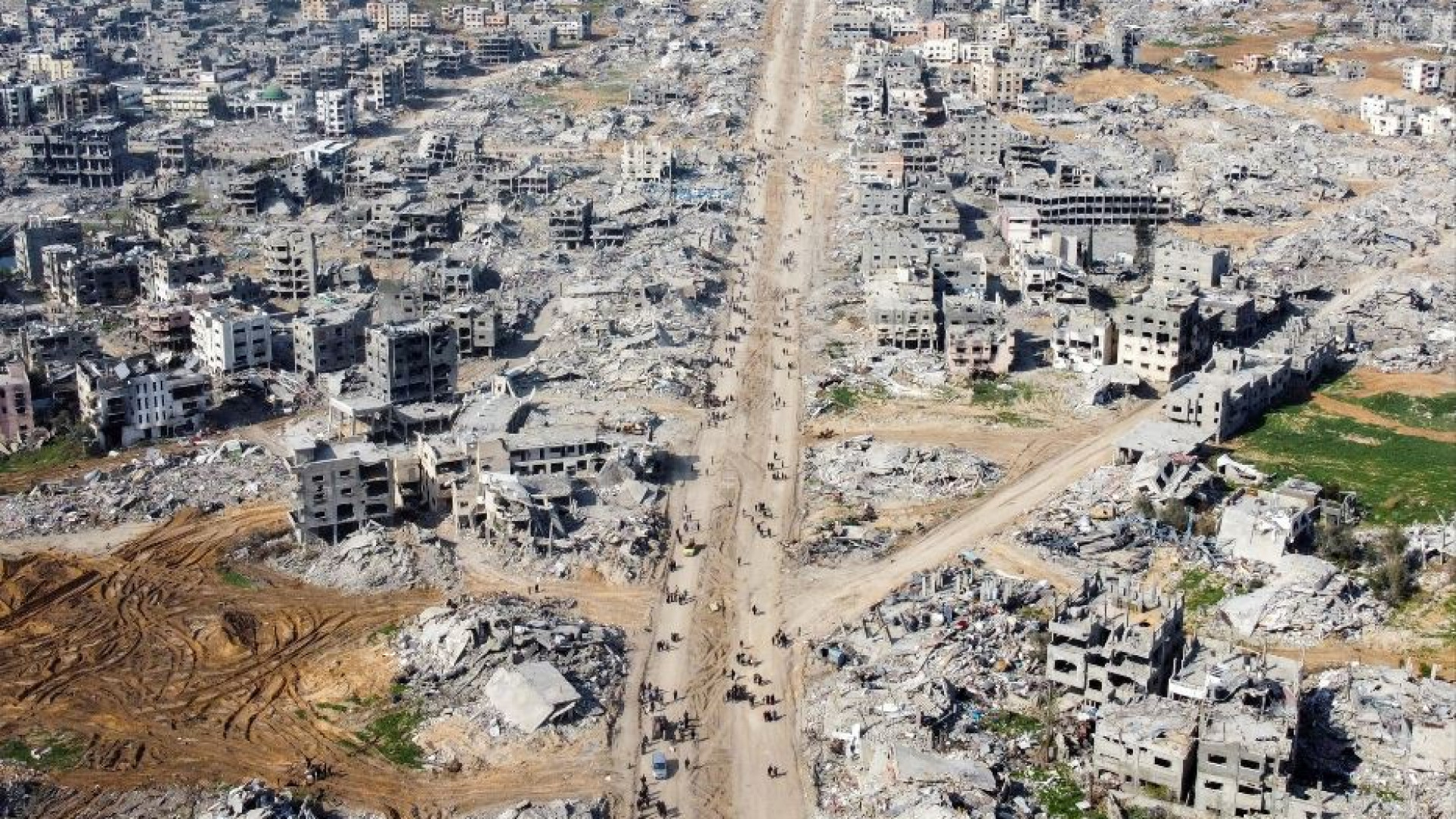 Immagine di Il parroco di Gaza e la frutta in tavola: «Ora ricominciamo a vivere»