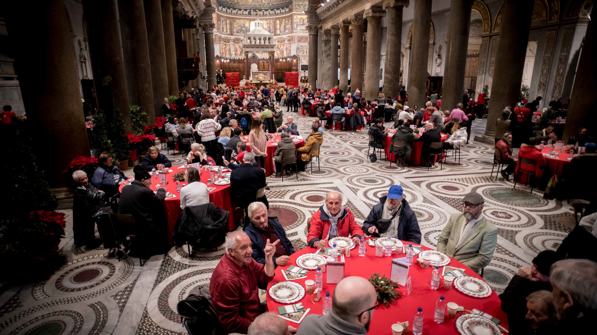 Immagine di Sant'Egidio, pranzo per 80mila in Italia e 250mila nel mondo