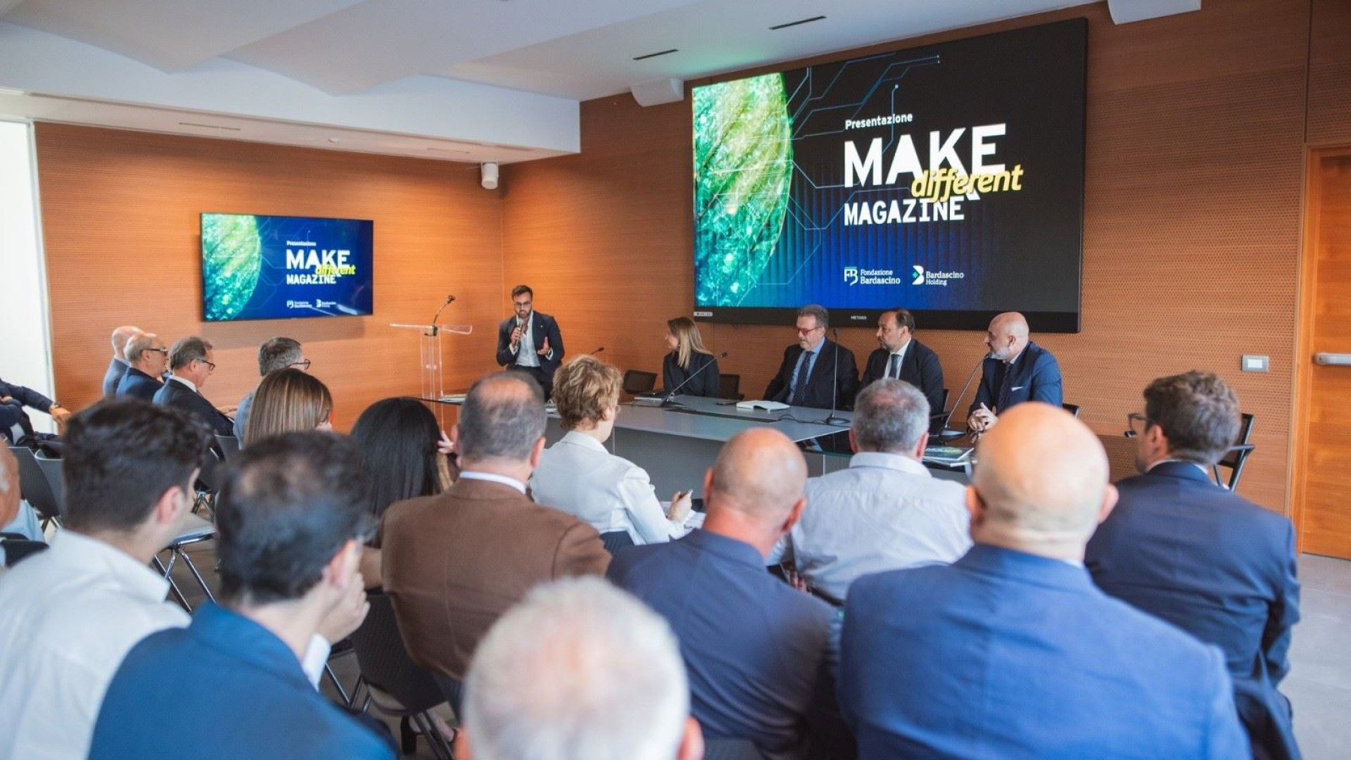 Immagine di Make Different Magazine, rivista sulle eccellenze dell'Italia green