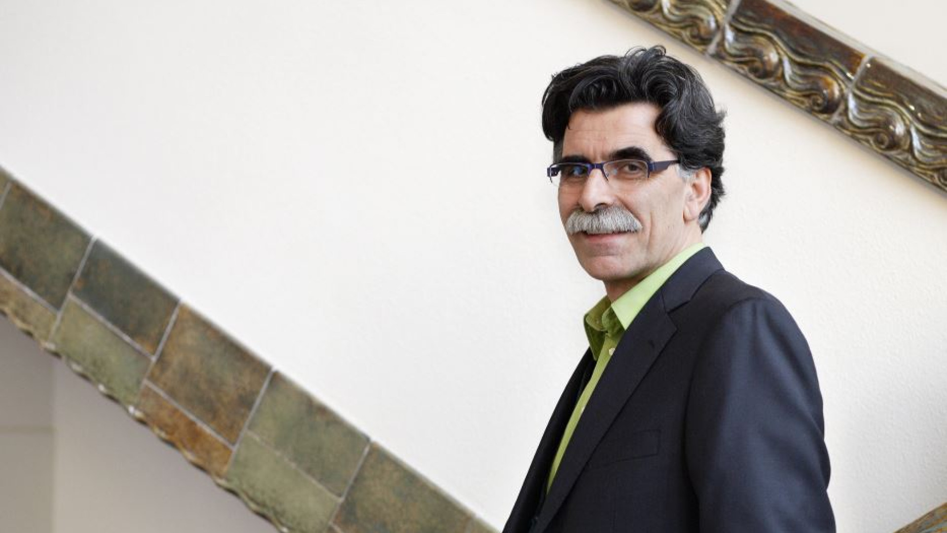 Immagine di Kader Abdolah: «La mia casa è la lingua dei classici»