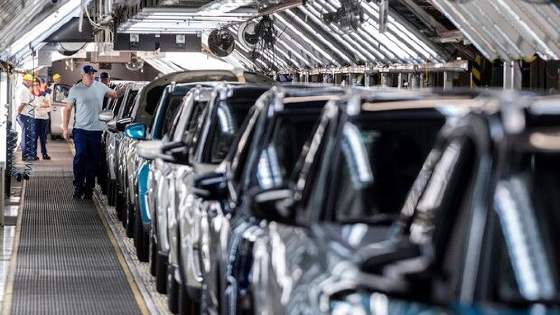 Immagine di "Ritardi ingiustificati", l'automobile protesta con il governo