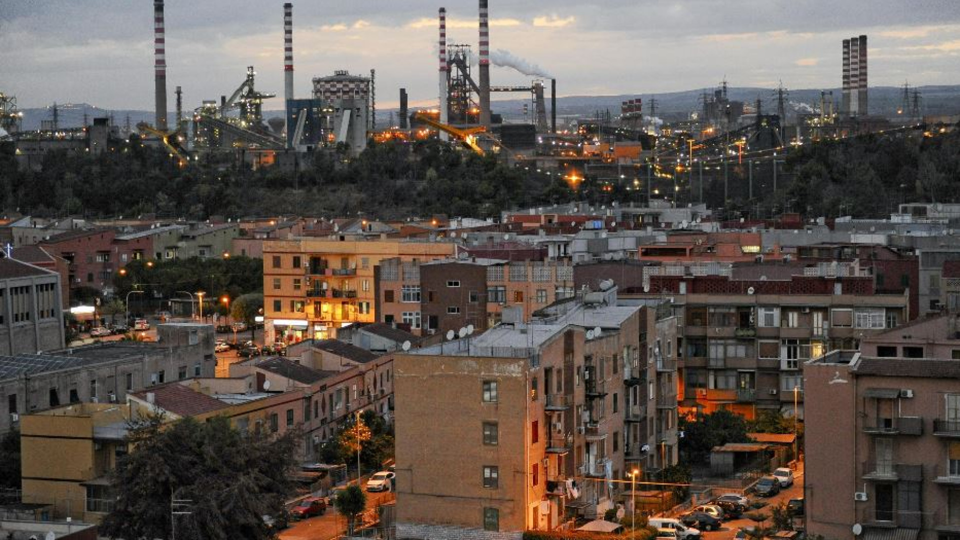 Immagine di Quattro gruppi in corsa per l’Ilva. Si tratta sui livelli occupazionali