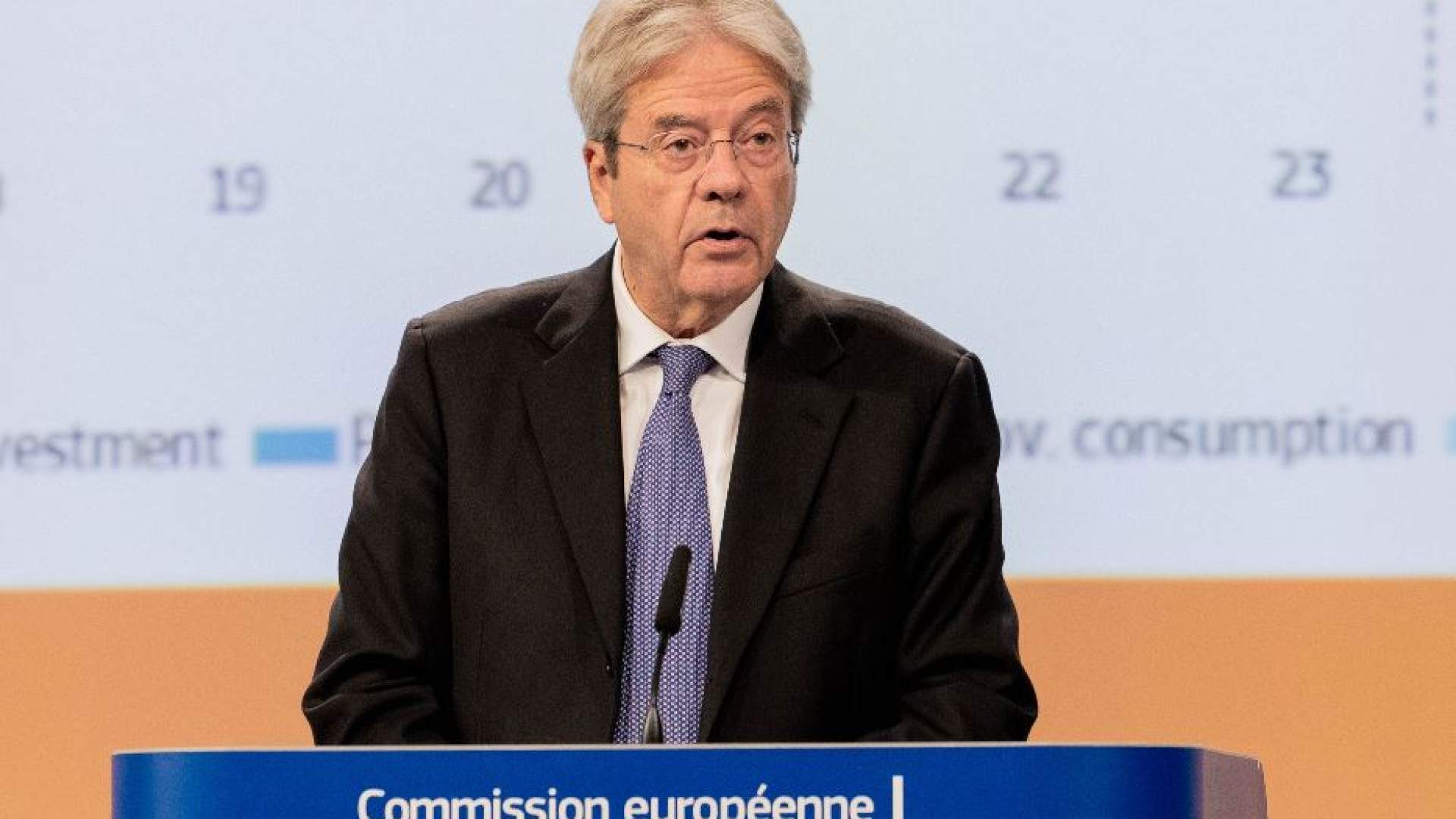 Immagine di Gentiloni: «Condonare i debiti dei Paesi poveri è interesse dell’Europa»