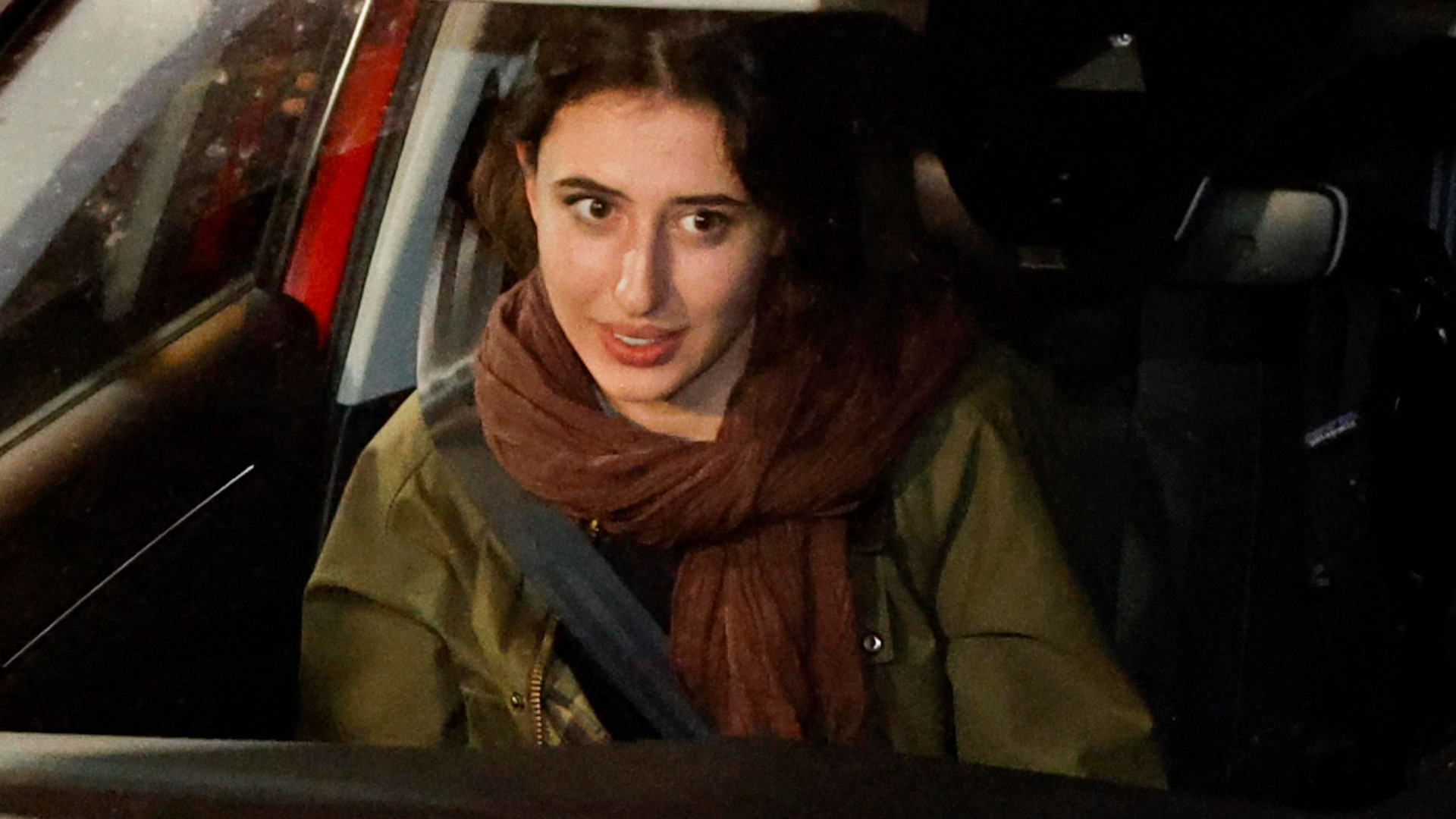 Immagine di Cecilia Sala racconta il carcere in Iran: «Ora sono confusa e felice»